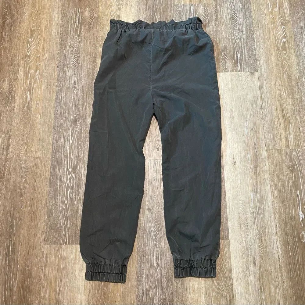 Art Class pull on lightweight slackers joggers pants
Distressed gray XL 14/16